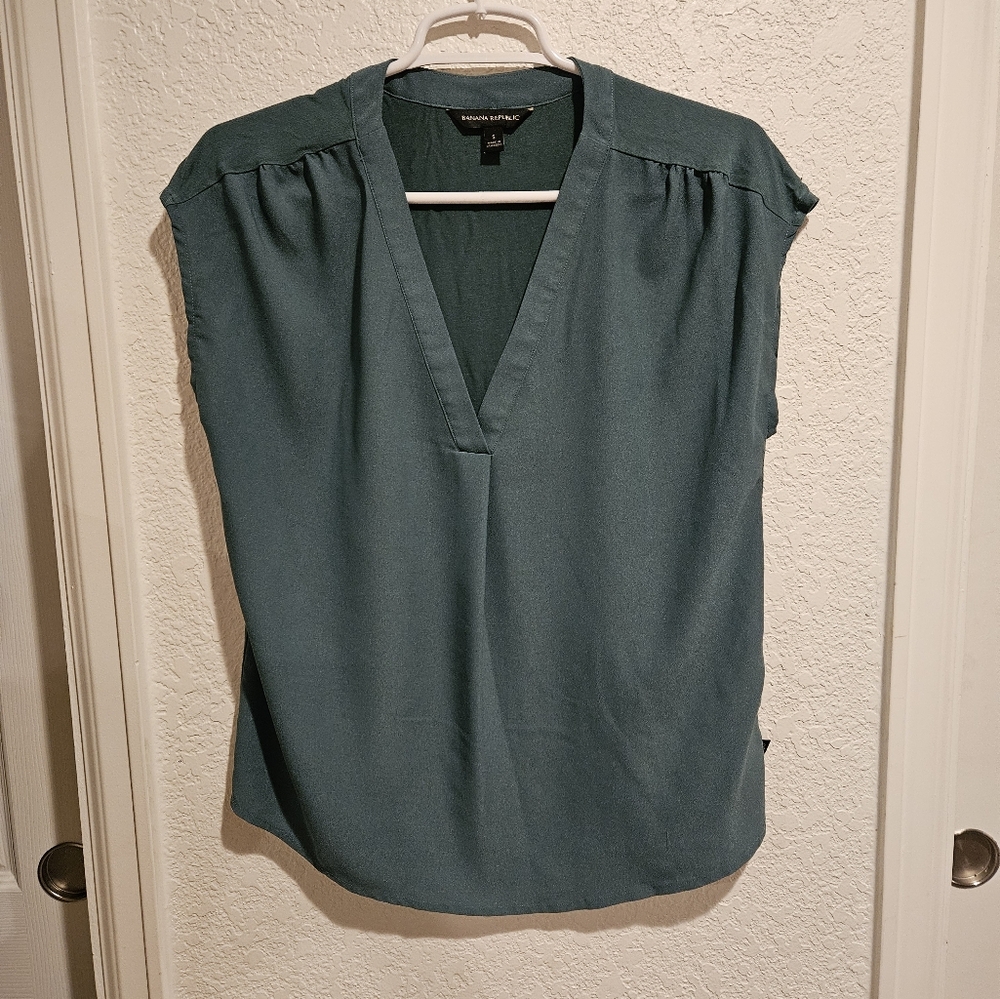 Banana Republic Teal V-Neck Blouse Size Small